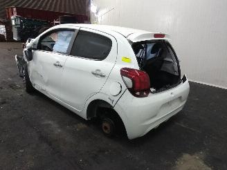 Peugeot 108  picture 11