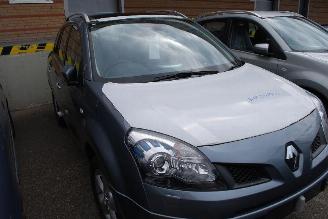 Renault Koleos  picture 1