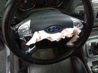 Ford S-Max  picture 32