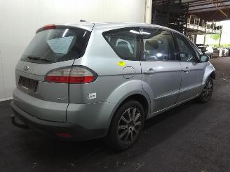 Ford S-Max  picture 7