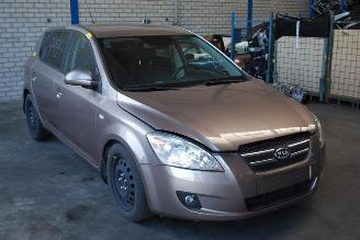 Kia Ceed  picture 1