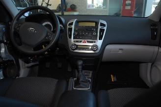 Kia Ceed  picture 16