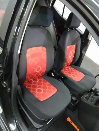 Hyundai I-10  picture 18