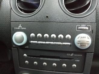 Mitsubishi Colt  picture 13
