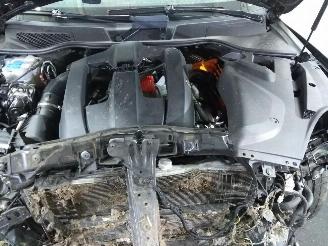 Porsche Cayenne  picture 6