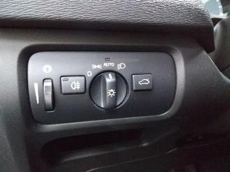 Volvo V-40  picture 18