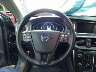 Volvo V-40  picture 7