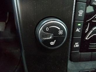 Volvo V-40  picture 12