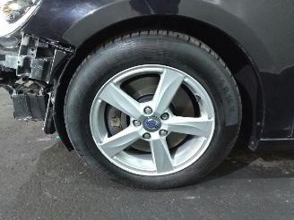 Volvo V-40  picture 25