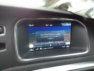 Volvo V-40  picture 12