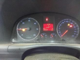 Volkswagen Touran  picture 2