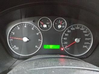 Ford C-Max  picture 20