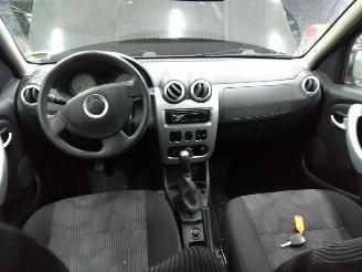 Dacia Sandero  picture 9