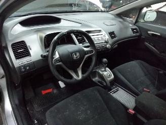 Honda Civic HYBRID picture 13