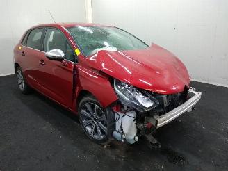 Vaurioauto  passenger cars Citroën C4  2015/1