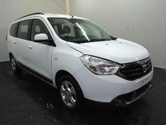 Uttjänta bilar auto Dacia Lodgy  2013/1
