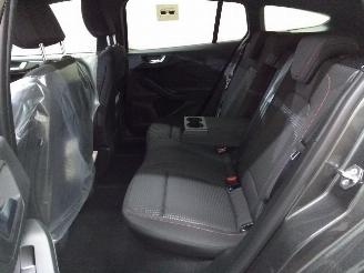 Ford Focus  picture 5