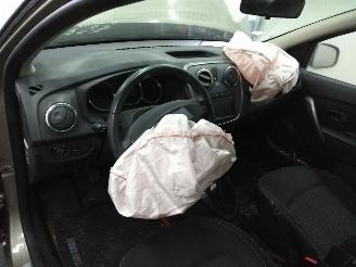 Dacia Logan  picture 23