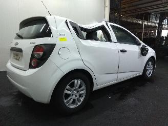 Chevrolet Aveo  picture 2
