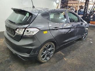 Ford Fiesta  picture 3