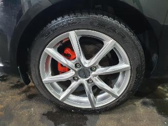 Ford Fiesta  picture 18
