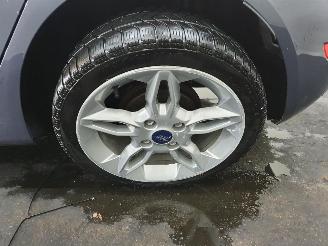 Ford Fiesta  picture 28