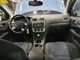 Ford Focus  picture 13