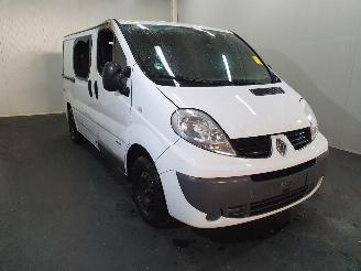 disassembly commercial vehicles Renault Trafic  2011/1