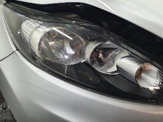 Ford Fiesta  picture 3