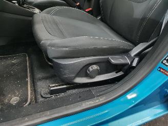 Ford Fiesta 1.0 EcoB. Titanium picture 8
