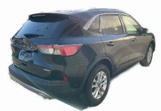 Ford Kuga  picture 4