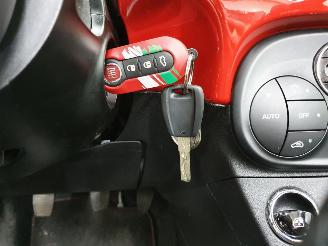 Fiat 500 1.0 Hybrid Red LOUNGE picture 17