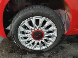 Fiat 500 1.0 Hybrid Red LOUNGE picture 24