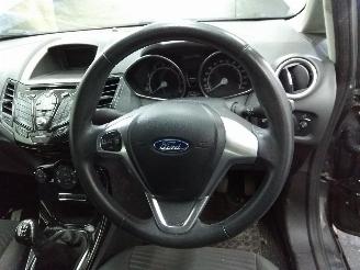 Ford Fiesta  picture 14