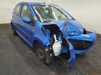 demontáž osobní automobily Peugeot 107 XS 2011/1