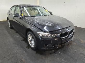 Coche siniestrado BMW 3-serie F30 320I 2012/5