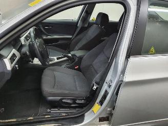 BMW 3-serie E90 LCI 316i picture 14