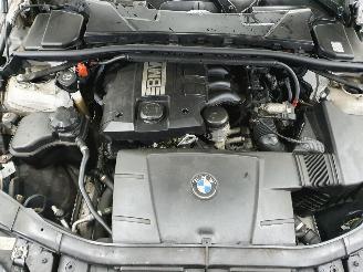 BMW 3-serie E90 LCI 316i picture 27
