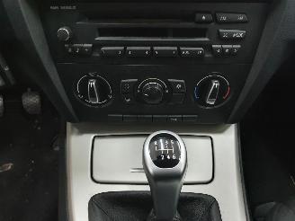 BMW 3-serie E90 LCI 316i picture 24