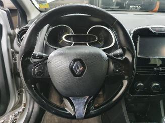 Renault Clio 1.5DCI Expression picture 16