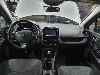 Renault Clio 1.5DCI Expression picture 11