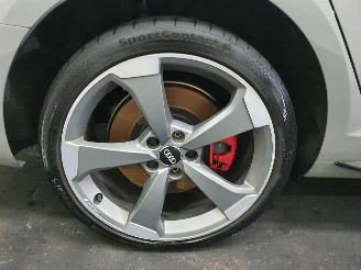 Audi A4 8W 3.0 TDI Quattro picture 16