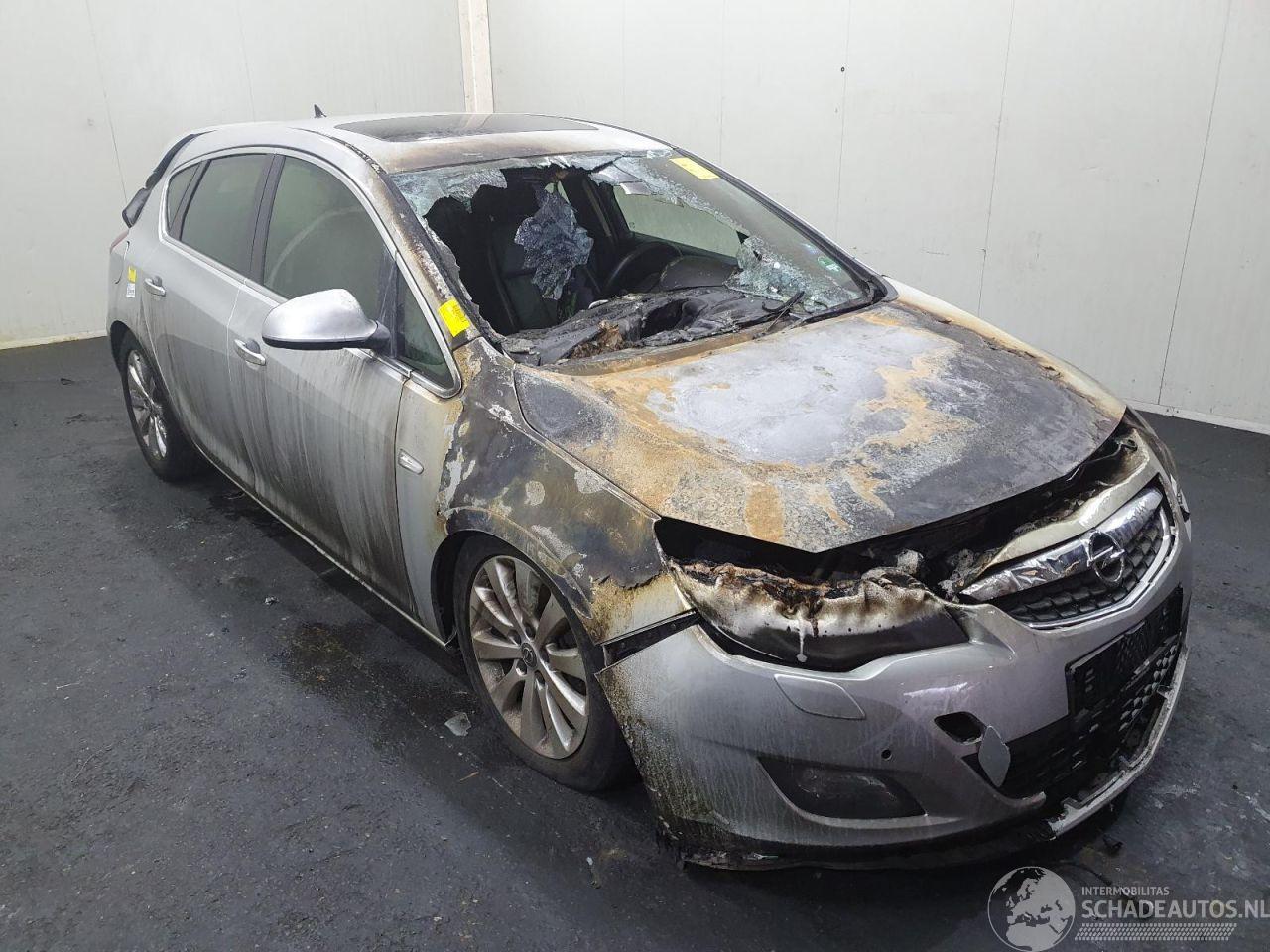 Opel Astra 1.6 Turbo Sport