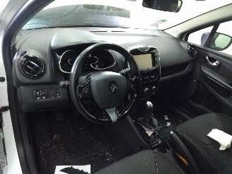 Renault Clio Clio IV 0.9 TCe Expression picture 24