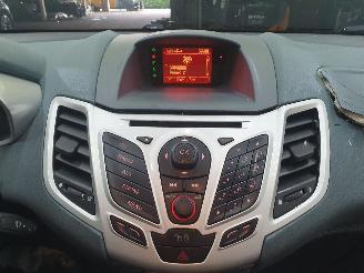Ford Fiesta 1.25 Titanium picture 17