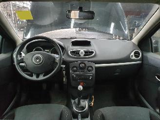 Renault Clio Clio 3 1.2 TCe Collection picture 26