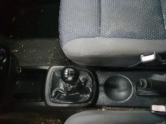 Chevrolet Kalos  picture 12