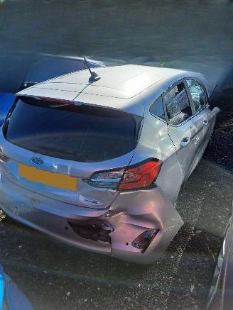 Ford Fiesta Titanium picture 2