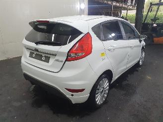 Ford Fiesta 1.4 Ghia picture 6