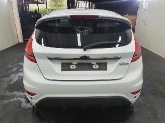 Ford Fiesta 1.4 Ghia picture 5